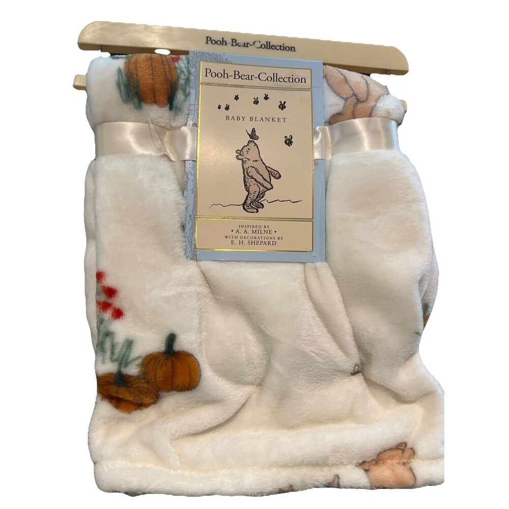 Pooh Bear Collection Halloween Pumpkin Baby Plush Blanket Lightweight Cream New